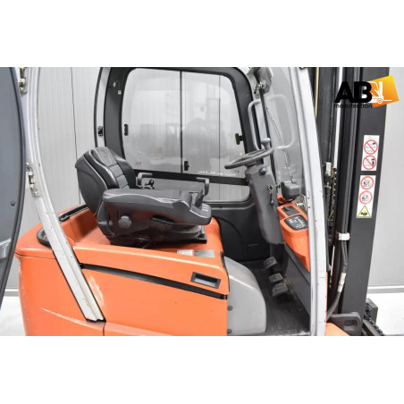 Chariot élévateur Electrique 3 roues 1500kg Année 2007 BT C-3-E-150-R Levage Mât duplex 3100mm
