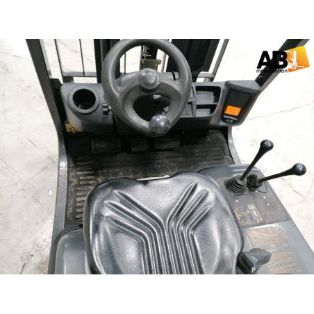 Chariot élévateur Gaz 1800kg Année 2016 Linde H-18-T-04 Levage mât triplex 4470mm