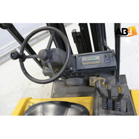 Chariot élévateur Yale ERC-30-AGF Electrique 3000kg Année 2002 Levage triplex 4710mm