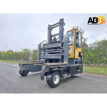 Chariot élévateur d' occasion Latéral ou Multidirectionnel gaz 8,0t Combilift C8000-15