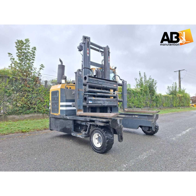 Chariot élévateur d' occasion Latéral ou Multidirectionnel gaz 8,0t Combilift C8000-15