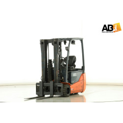 chariot elevateur d'occasion electrique 3 roues LINDE ab manutention