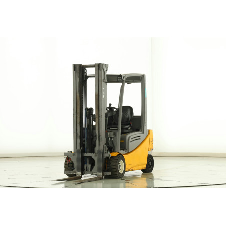 chariot elevateur occasion electrique  JUNGHEINRICH 2t - AB MANUTENTION 59
