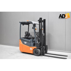 Chariot elevateur occasion toyota 1,5t - AB MANUTENTION 59