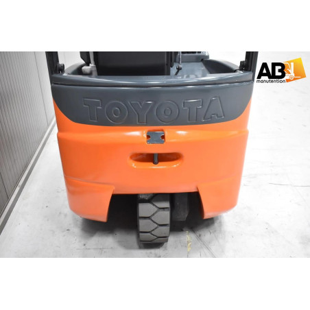 Chariot élévateur d'occasion Electrique 3 roues 1,5T Toyota 7-FBEST-15