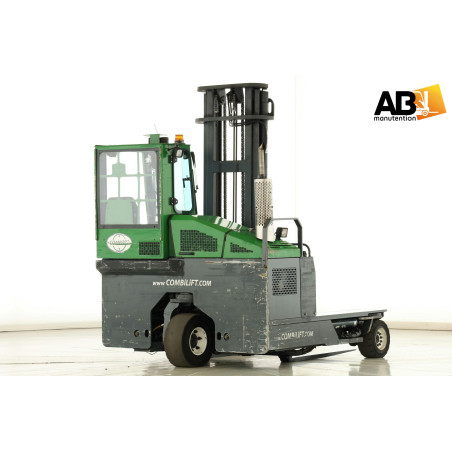 Chariot élévateur d'occasion Multidirectionnel Diesel 4T Combilift C-4000