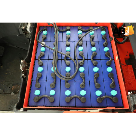 Linde E-18-L-02 (386)- Chariot élévateur d'occasion électrique 3 roues 1,8t