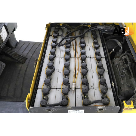 Yale ERP-16-VT_Chariot élévateur d'occasion Electrique 3 roues 1,6T