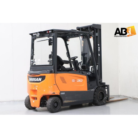Cpy2948_Doosan B-30-X-7 Chariot élévateur d'occasion Electrique 3,0T