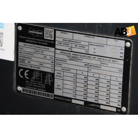 Cpy2948_Doosan B-30-X-7 Chariot élévateur d'occasion Electrique 3,0T
