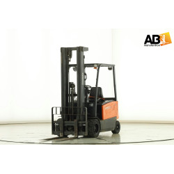 Chariot élévateur électrique d'occasion DOOSAN 2,5T - AB MANUTENTION
