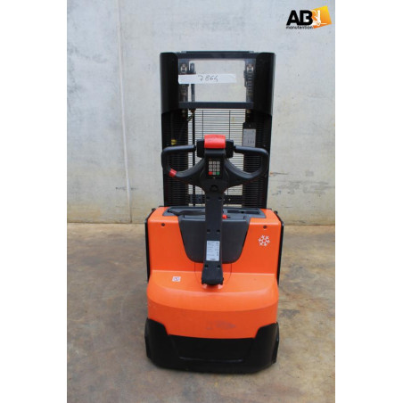 Copy 4101_ BT SWE 140 Gerbeur d'occasion accompagnant 1,4T