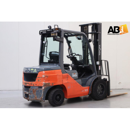 Copy2546_Toyota 52-8-FDJF-35_Chariot élévateur d'occasion Diesel 3,5T