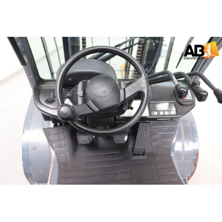 Copy2546_Toyota 52-8-FDJF-35_Chariot élévateur d'occasion Diesel 3,5T